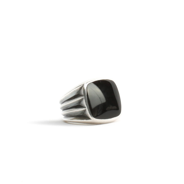 DAVID Yurman Knife Edge Ring con Black Onyx - Venta final