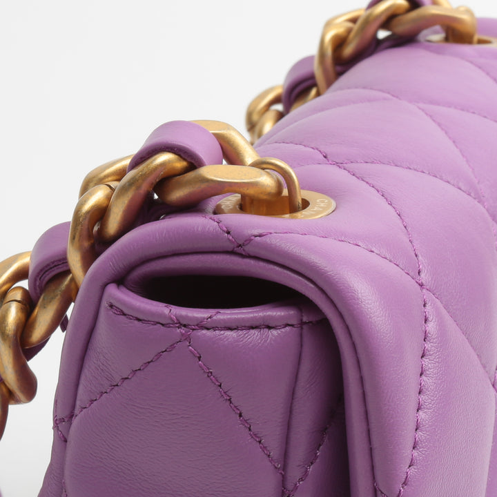 Bolsa de colgajo de cadena de caramelo de Chanel - Purple