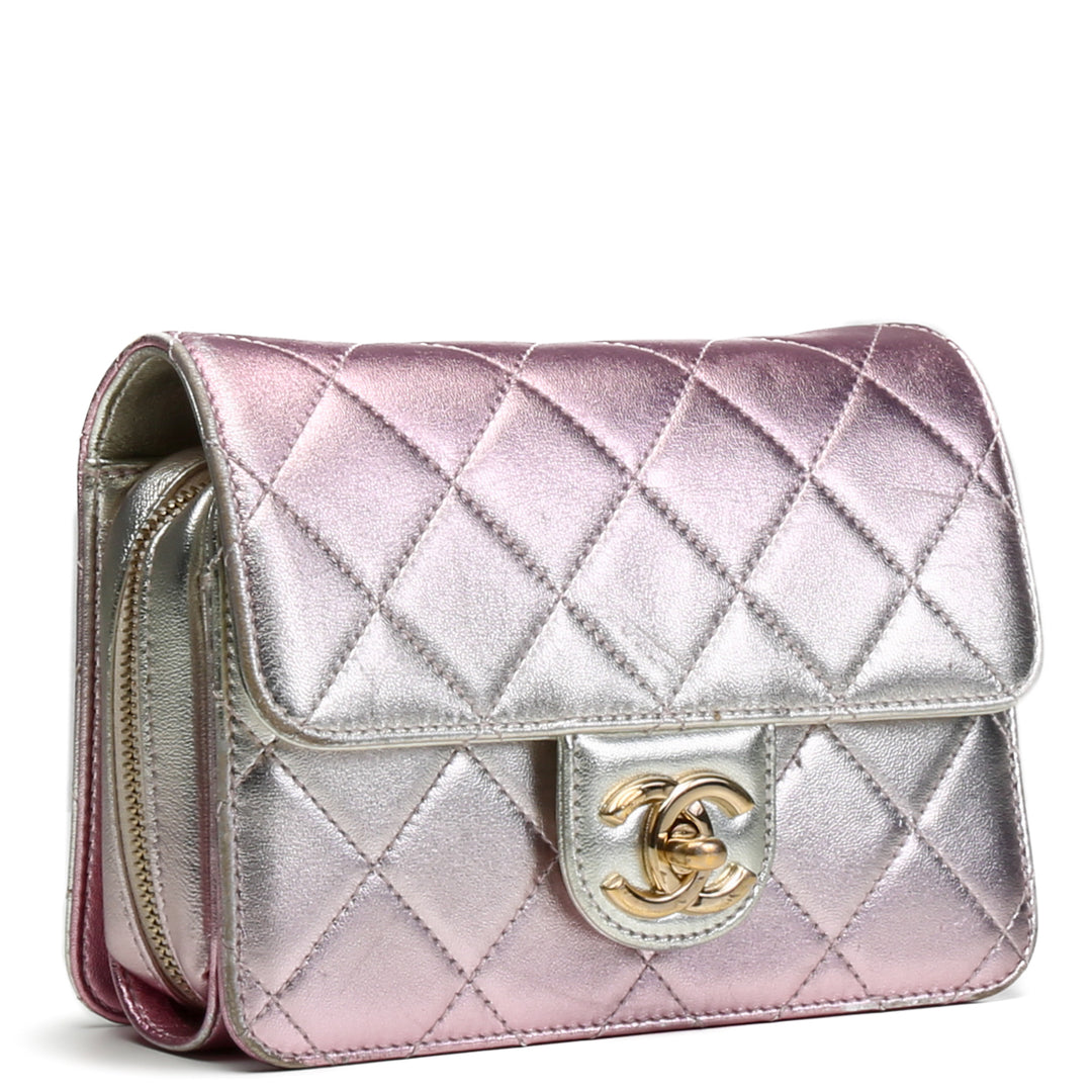 Piel de corderos metálico de Chanel como una billetera Crossbody- Pink Outlet Venta final