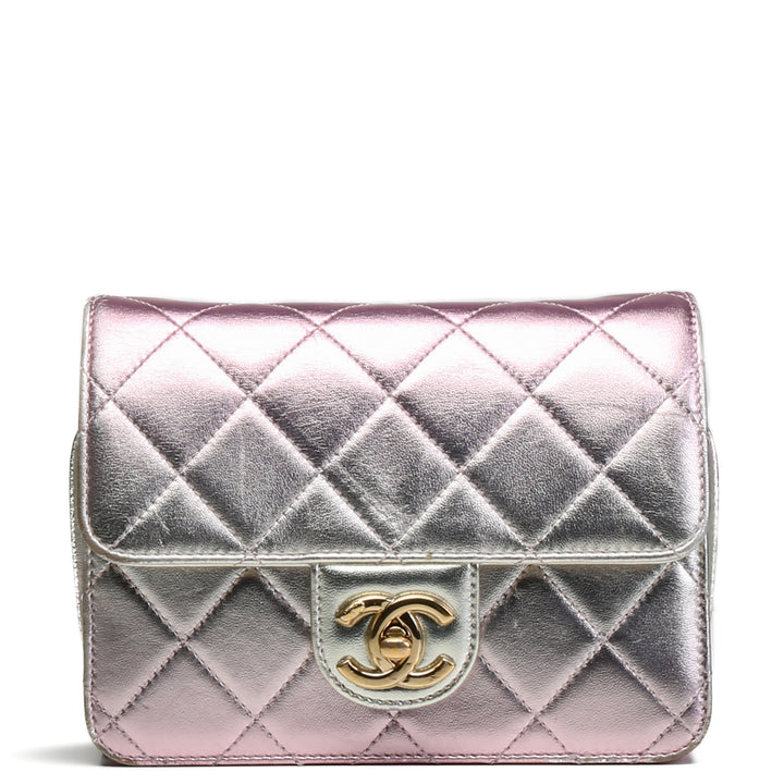 Piel de corderos metálico de Chanel como una billetera Crossbody- Pink Outlet Venta final