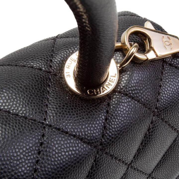 Bolso de colgajo de mango de coco de caviar chanel - negro