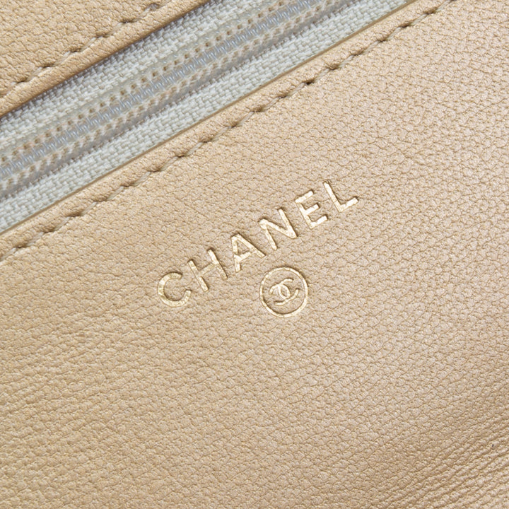 Chanel acolchado Chanel 19 woc - oro metálico