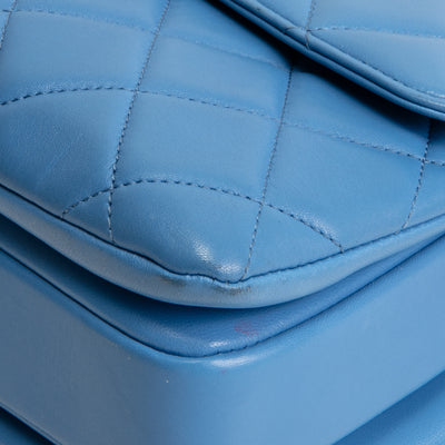 CHANEL Quilted Medium Trendy CC Flap Top Handle Bag - Blue