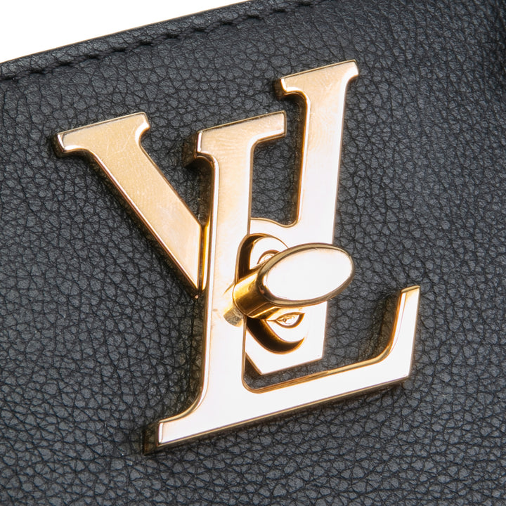 Louis Vuitton Lock & Go- Negro