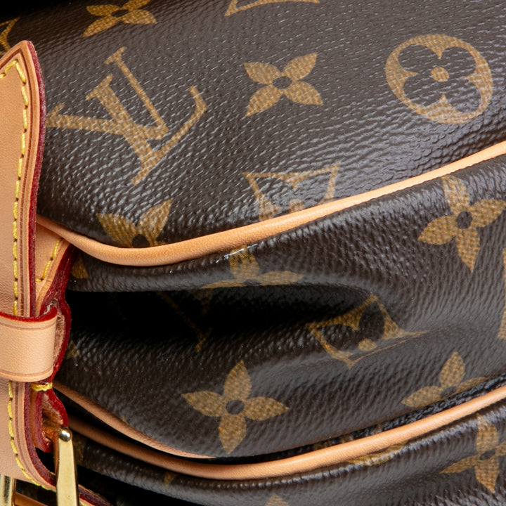 LOUIS VUITTON Monogram Saumur 30 Messenger