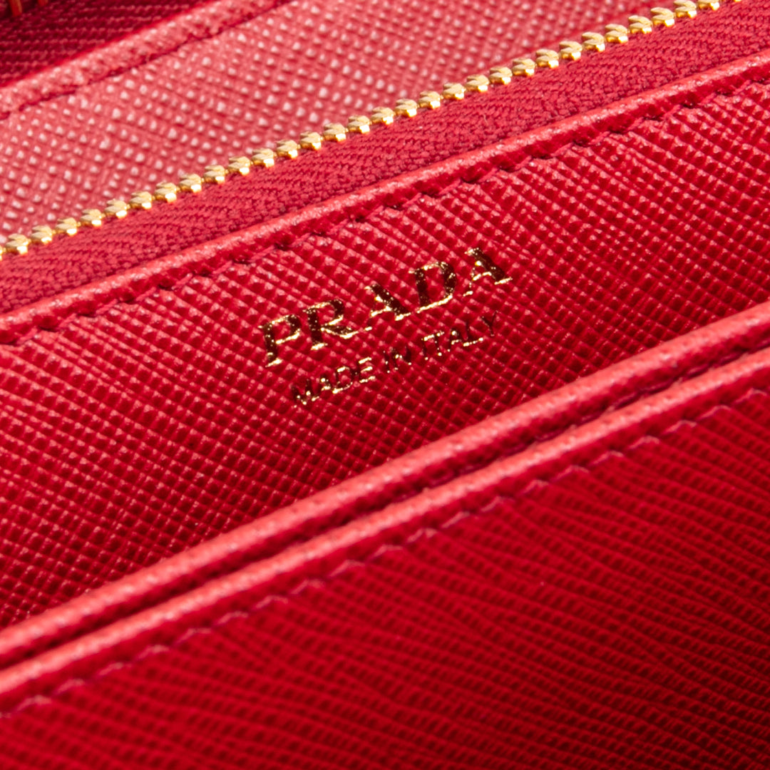 Prada Saffiano Lux Leather Willet Continental - Rojo